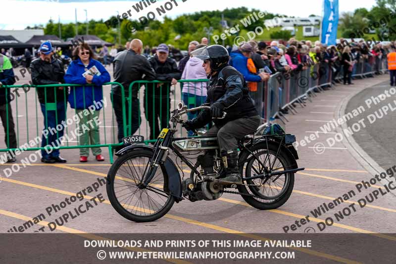 Vintage motorcycle club;eventdigitalimages;no limits trackdays;peter wileman photography;vintage motocycles;vmcc banbury run photographs